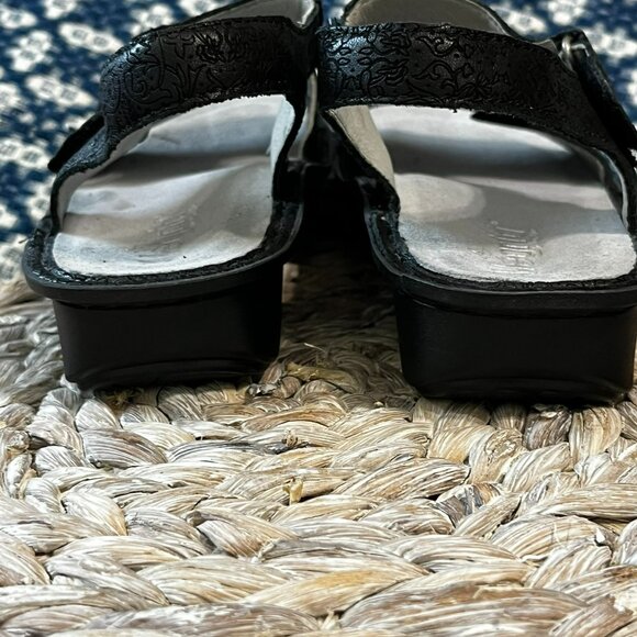 Alegria‎ Vik Black Shimmer Tooled Leather Trellis Sandals Size 10/11 US 41EU - Picture 4 of 10